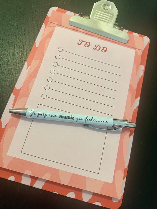 Stylo "Je suis une mamie qui déchire"